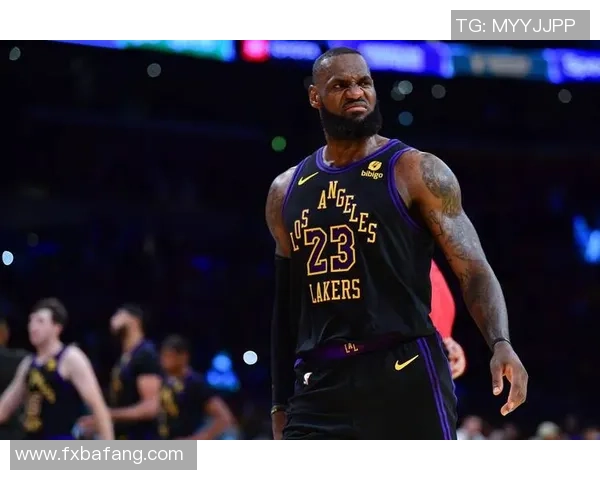 詹姆斯再度砍下三双数据，领导湖人反击